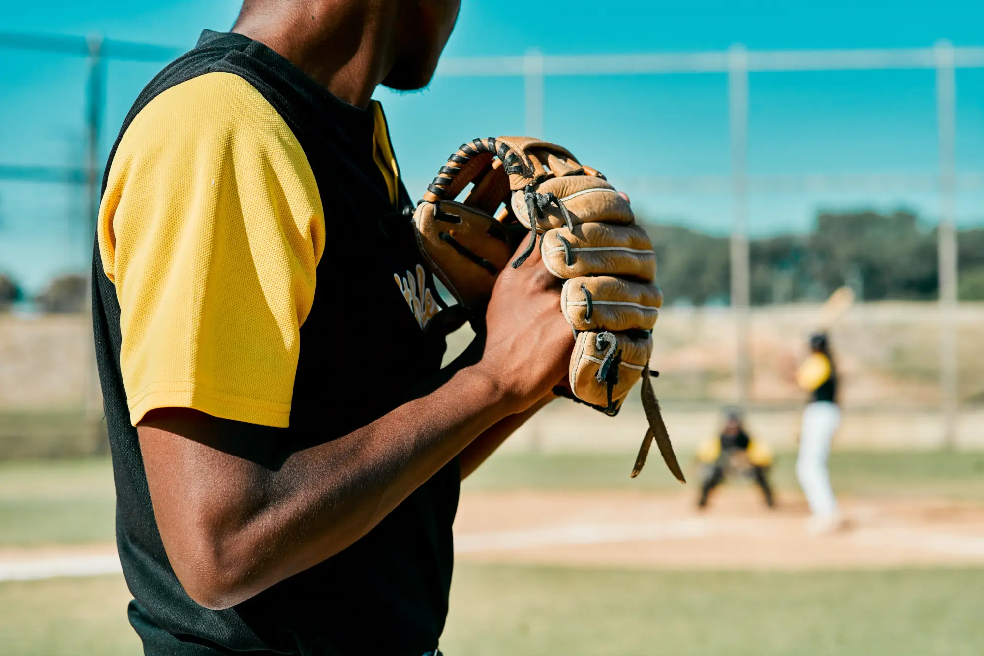 Highlighting baseball shoulder injuries with a pitcher that is about ready to throw